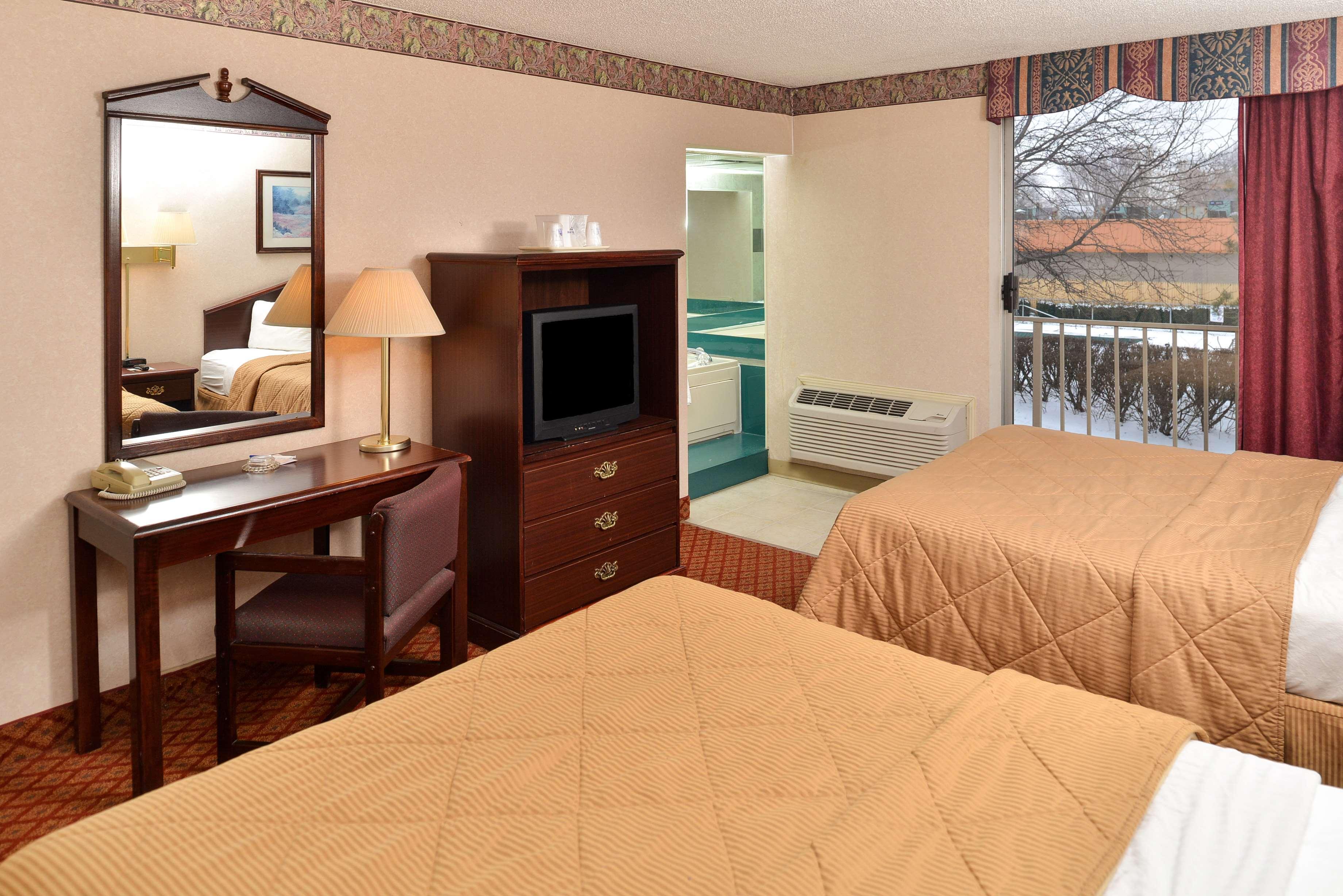 Baymont By Wyndham Northwood Motel Exterior photo